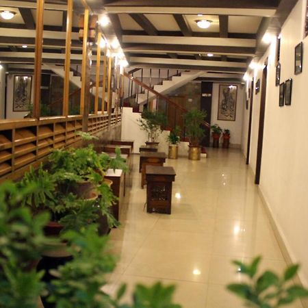 Hotel Tarayana กังต็อก ภายนอก รูปภาพ