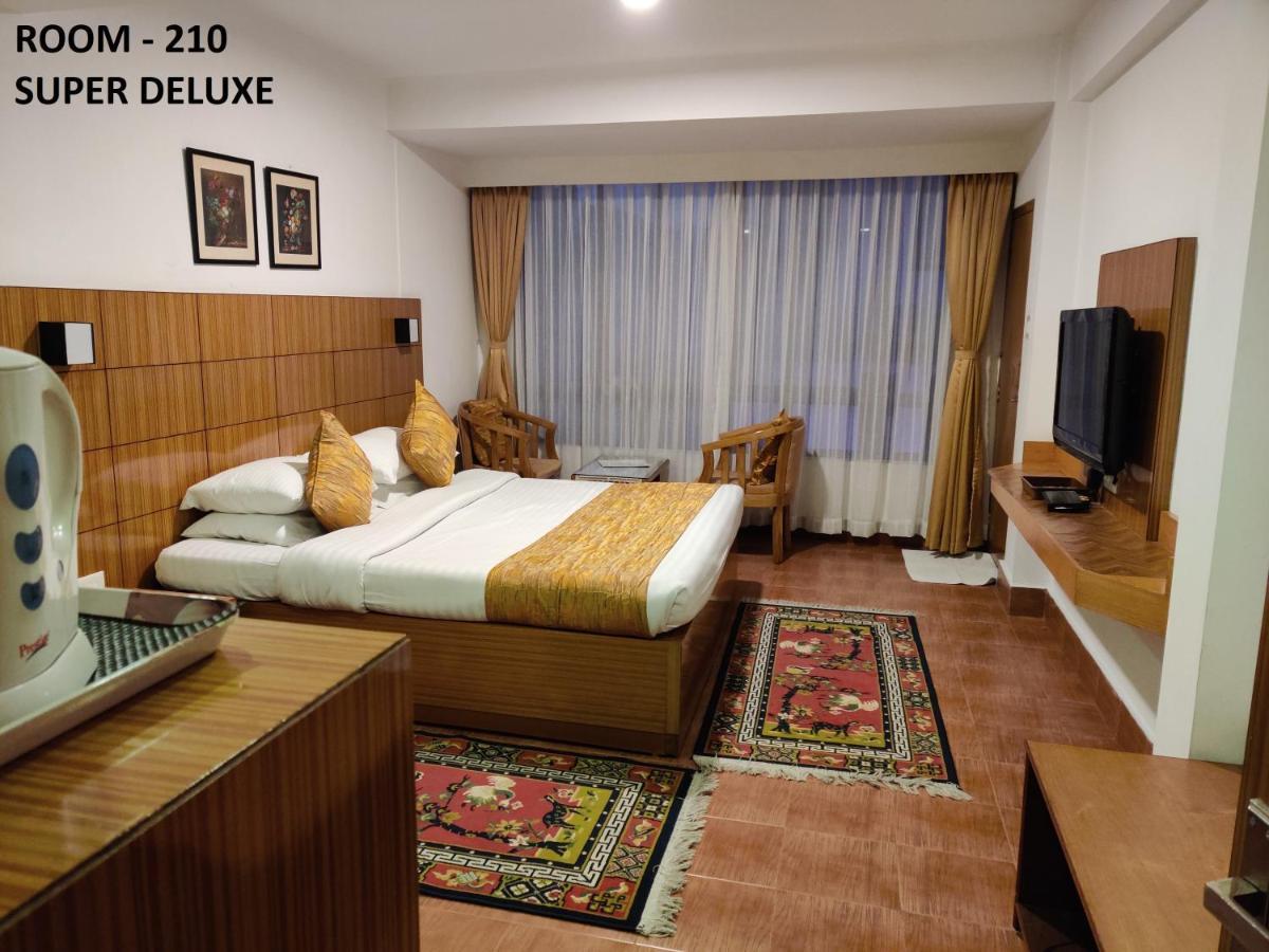 Hotel Tarayana กังต็อก ภายนอก รูปภาพ