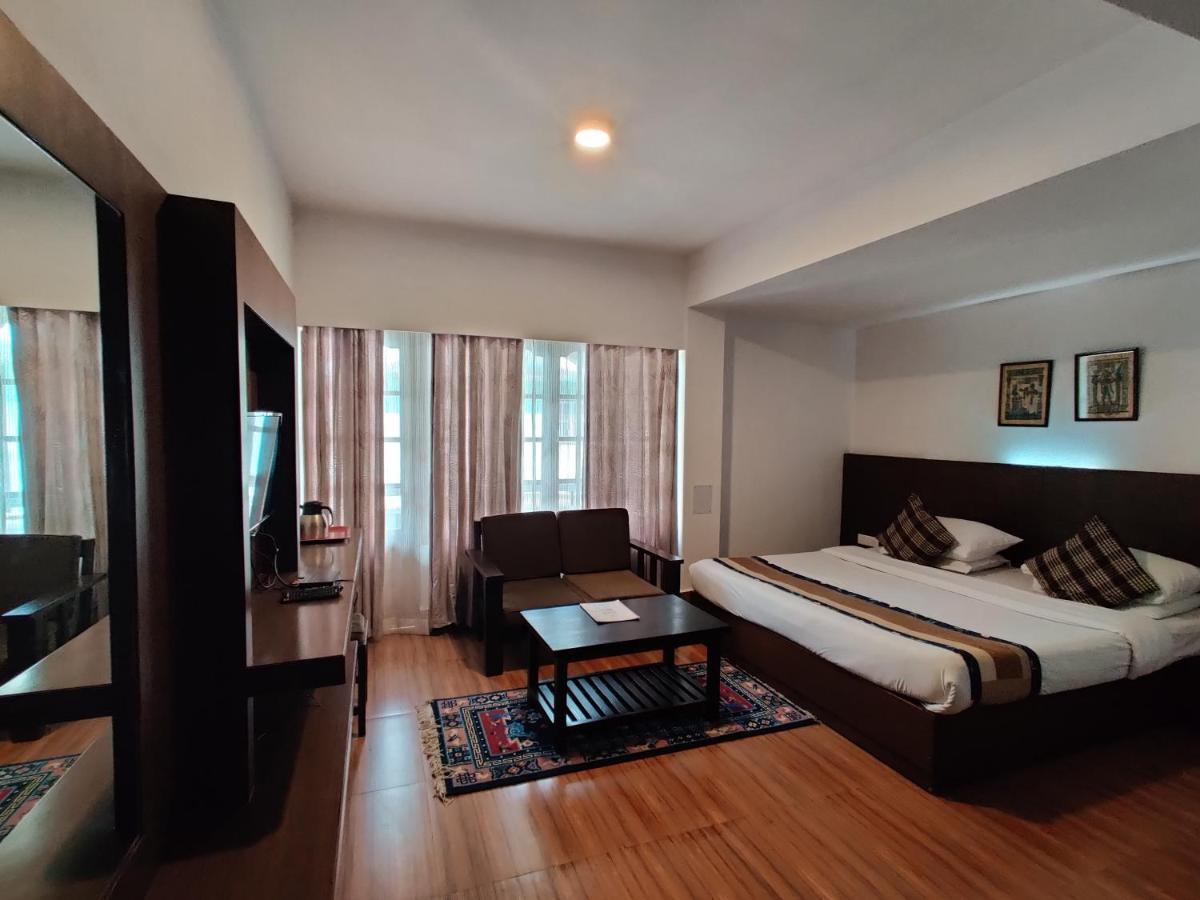 Hotel Tarayana กังต็อก ภายนอก รูปภาพ